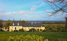 Le Domaine Des Roseraies,