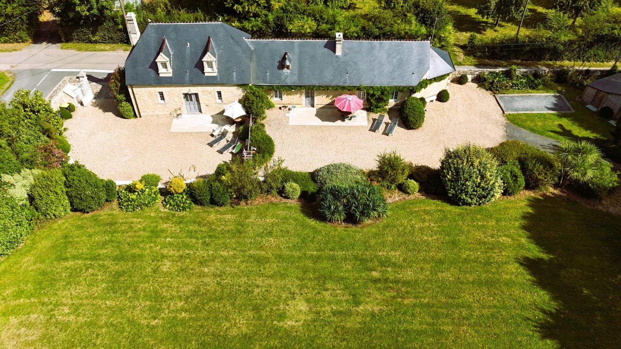 Le Domaine Des Roseraies Monfreville Exterior photo